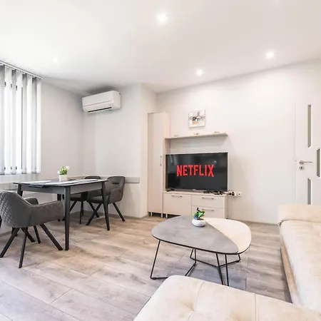 Harmony Апартаменты *