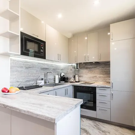 Harmony Апартамент *